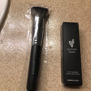 Younique Cream Foundation Stick and Kabuki Brush